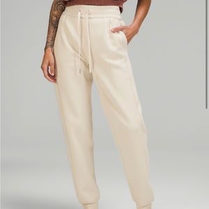 Lululemon High Rise Scuba Joggers